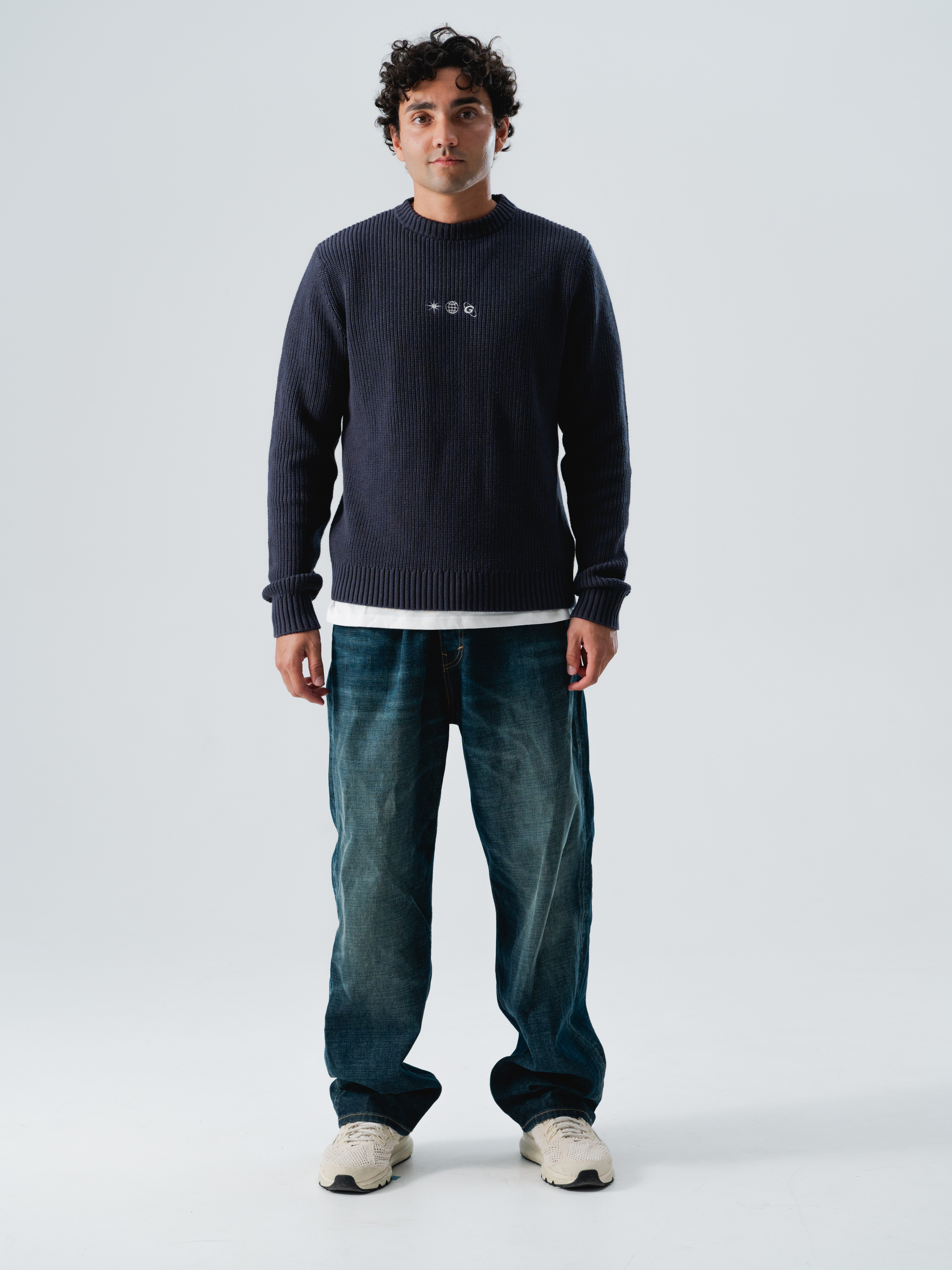 Icons Sweater Navy (Globe club campaign)
